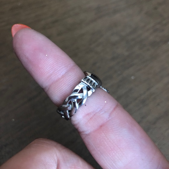 Claddagh Ring. Size 6 - Picture 3 of 5